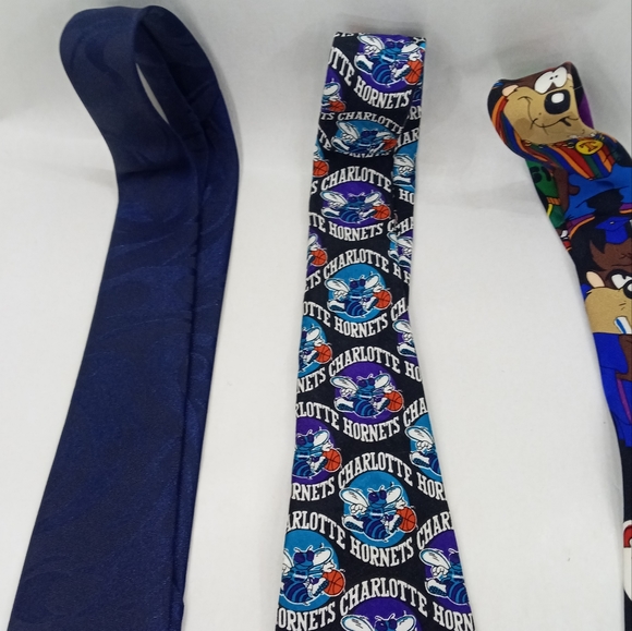 Vintage NBA Charlotte Hornets Men's Silk Neck Tie RM Sports - Picture 3 of 5
